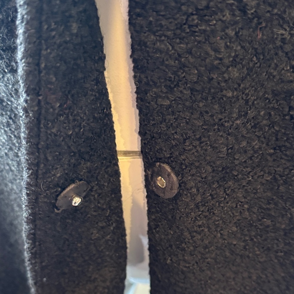 Iluvia 1978 Italy Wool Blend Textured Black Ornate Button Cape Size L/XL NWT - Picture 7 of 16